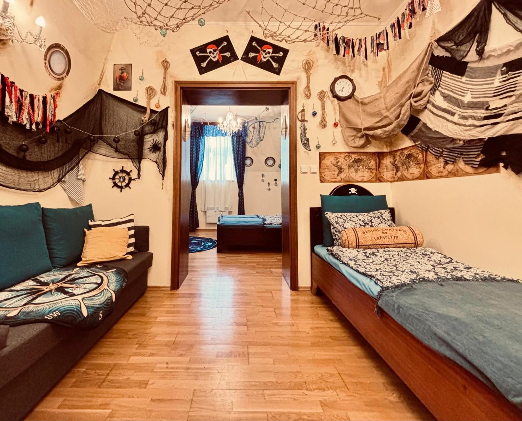 Pirate Family, Theme Room, Free Parking Karlovy Vary Exterior foto